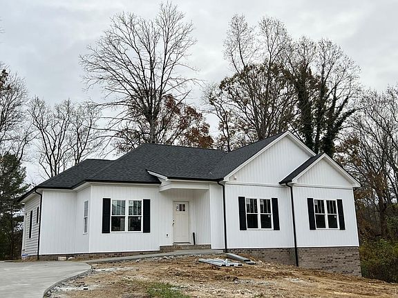 2nd image of 158 Jefferson Dr