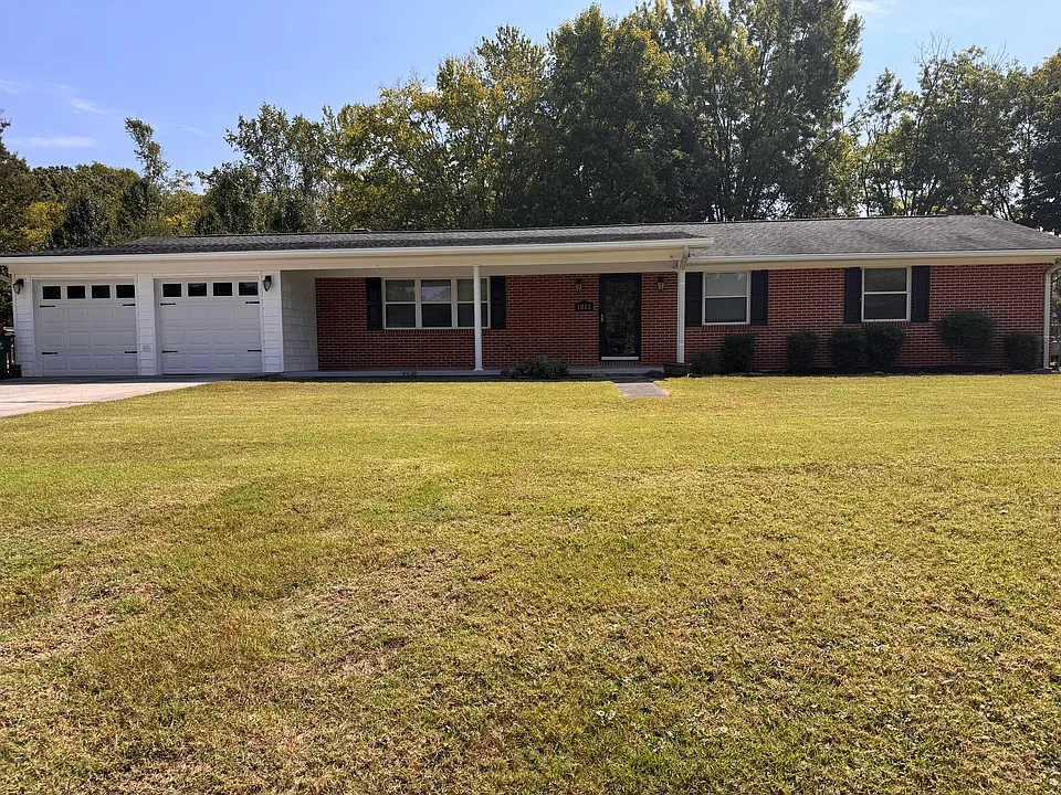 1012 Turnberry Ln