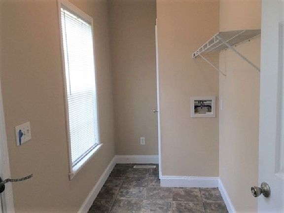 3rd image of 230 Westwood Dr