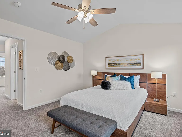 2027 Terrace View Ln — Photo 13