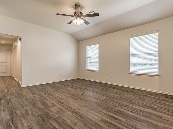2nd image of 421 Chalk Hill Ct