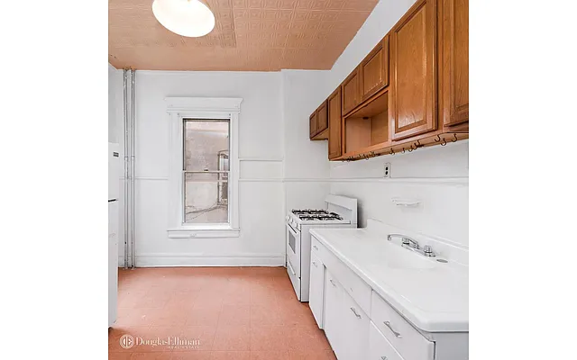 Rented by Douglas Elliman | media 6