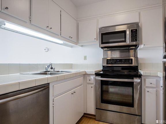 5th image of 900 Bush St APT 616