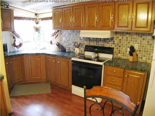 3rd image of 109 Cobble Ln