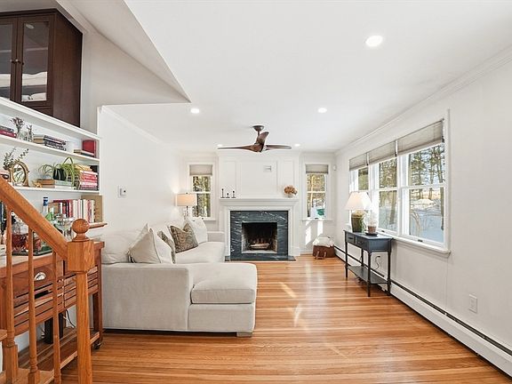 4th image of 14 Randall St