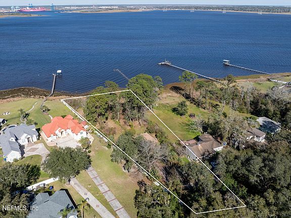 3rd image of 2198 SPANISH BLUFF Drive