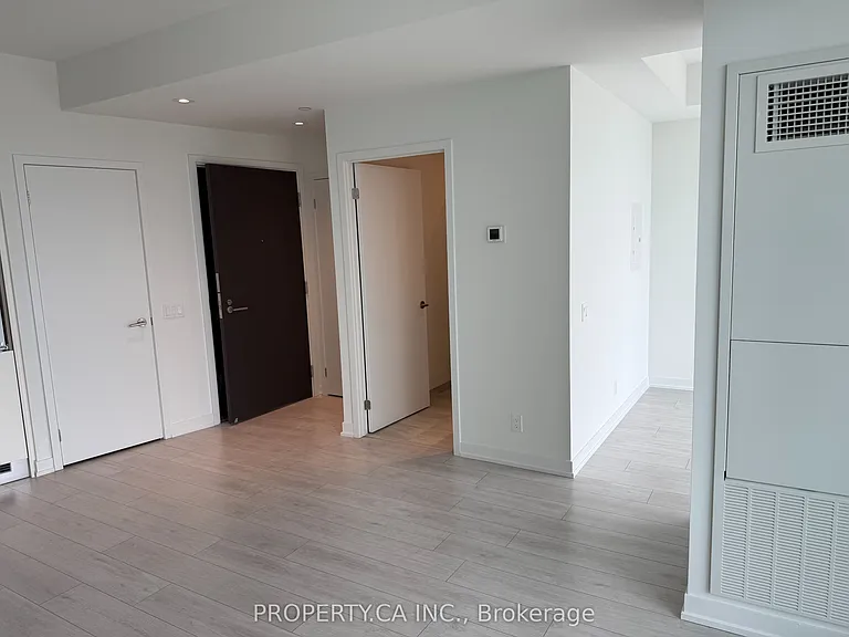 39 Mary St #2905 — Photo 9