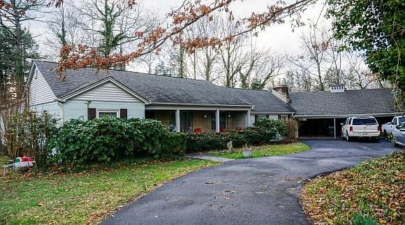 1st image of 1840 Holston Dr