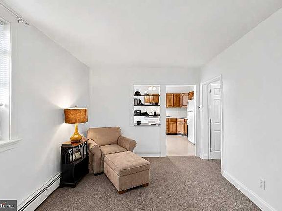 4th image of 434 W Walnut St