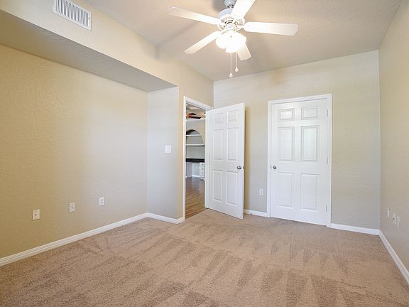 5th image of 913 N Orange Ave Unit 112