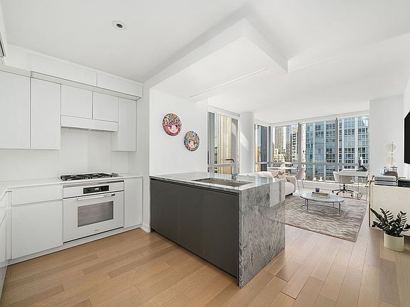 2nd image of 400 Park Ave S #25E