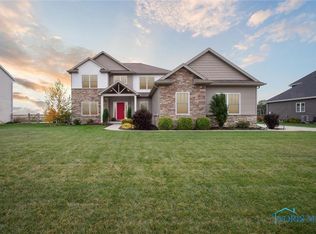 9535 Rockingham Dr, Whitehouse, OH 43571