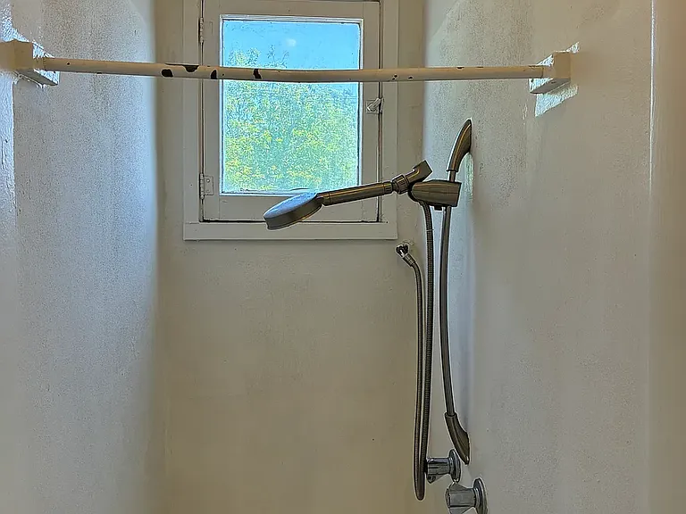 1216 W State St #5 — Photo 10