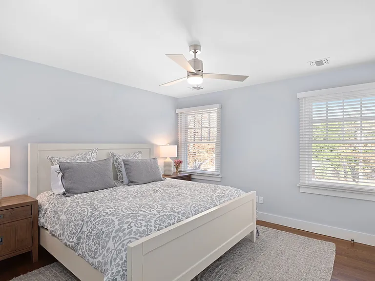 127 Tyrone Dr — Photo 12