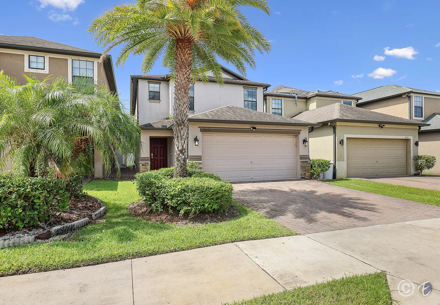 2724 Garden Falls Dr — Photo 1