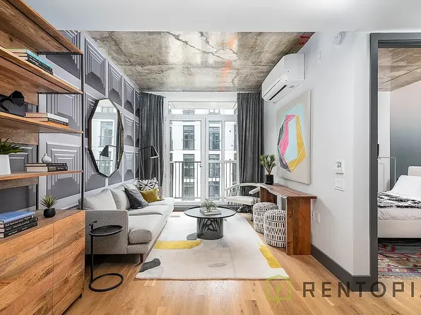338 Evergreen Avenue image 1 of 19