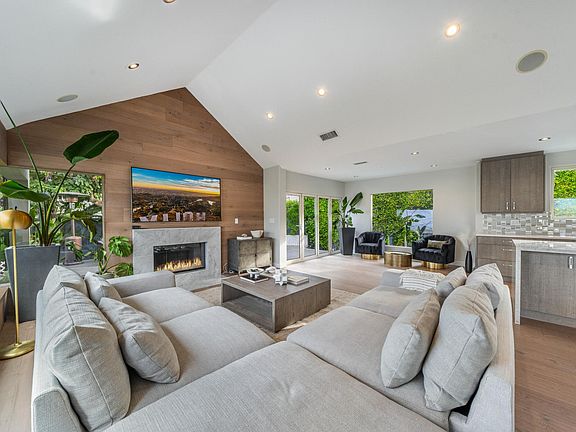 1715 Crisler Way, Los Angeles, CA 90069 | Zillow