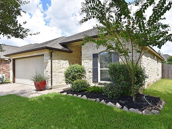 2nd image of 3114 Balch Springs Ln