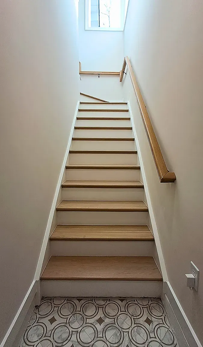 1 bed, 1.5 bath, 920 sqft, $2,200 — Photo 2