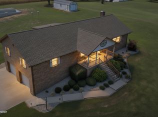 11441 Rineyville Rd, Vine Grove, KY 40175