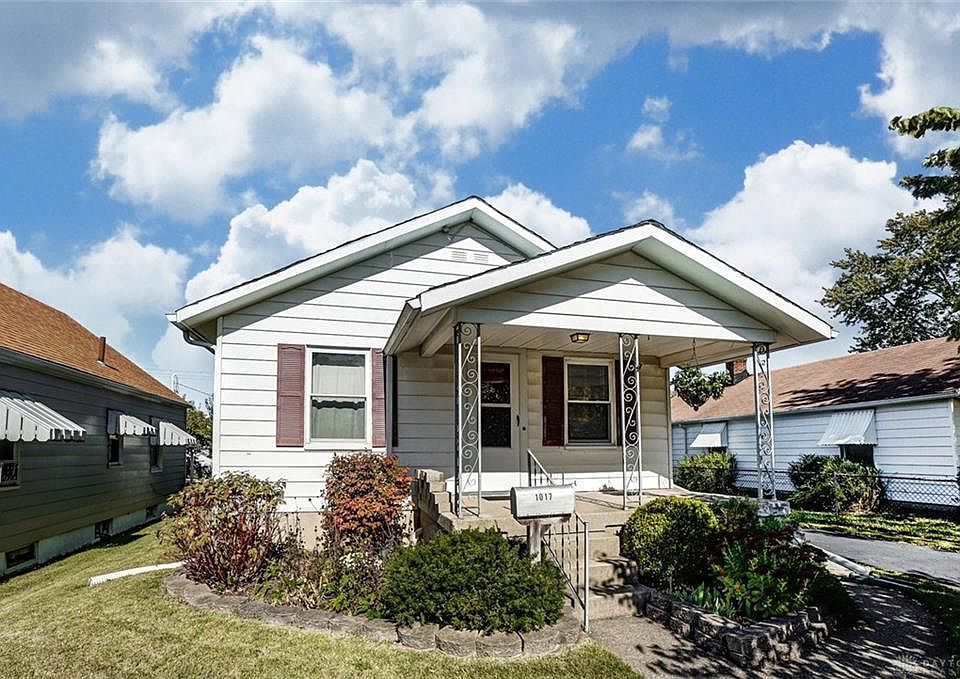 1st image of 1017 Weng Ave