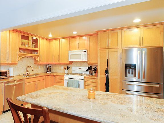 2nd image of 4117 Caflur Ave