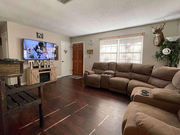 5th image of 131 SW Shady Oak Way