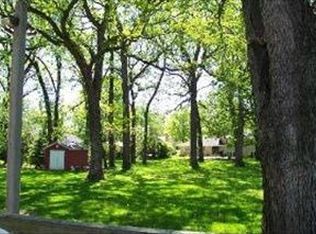 6739 W Highland Dr, Palos Heights, IL 60463