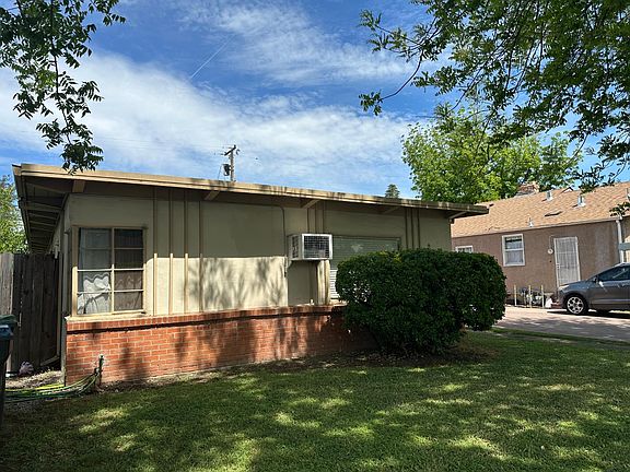 2nd image of 935 W Harding Way