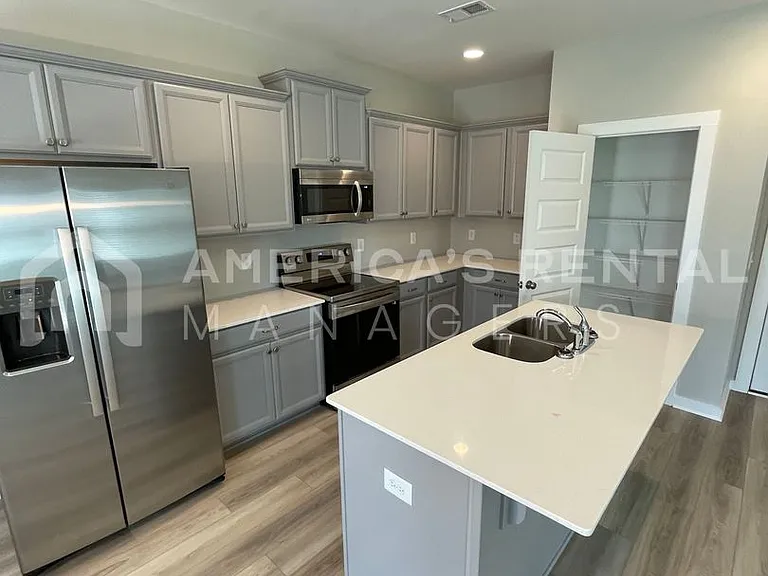 286 Shiloh Creek Dr — Photo 17