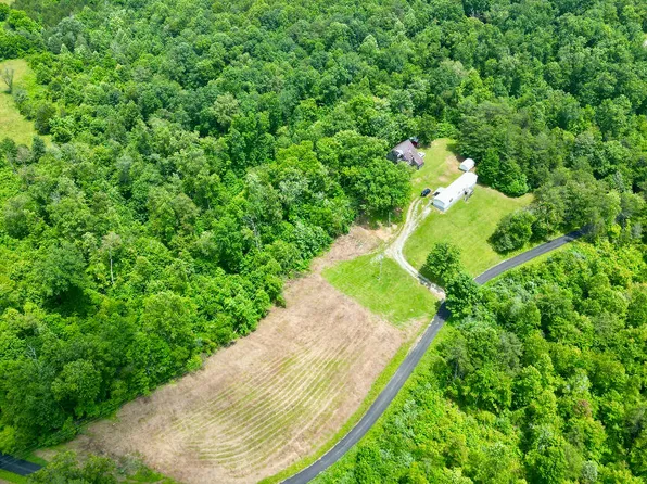 1496 Conrard Cemetery Rd, Somerset, KY 42503