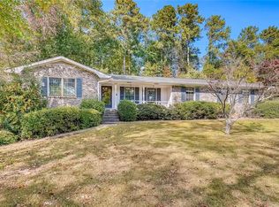 4154 Lakeshore Way NE, Marietta, GA