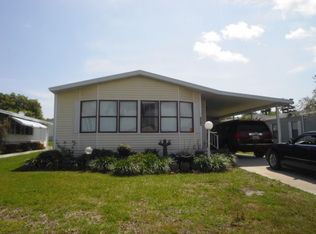 2070 E Lakeview Dr, Sebastian, FL 32958
