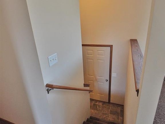 2nd image of 2911 W Arlington St