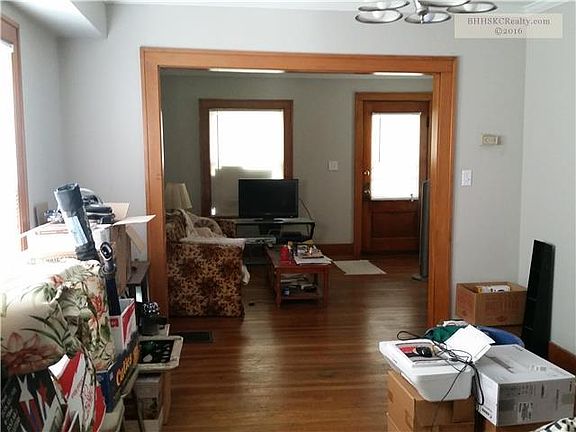5th image of 4451 Rainbow Blvd