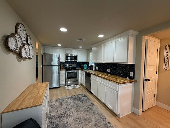 5th image of 305 McGee St