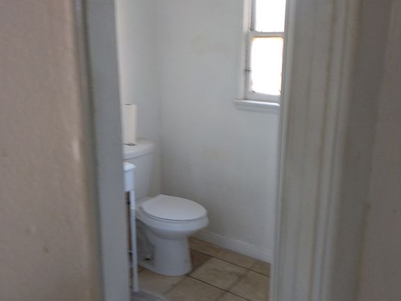 4th image of 1201 Nancy St APT 2