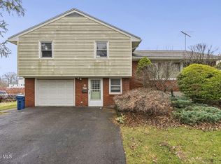 27 Eva Street, Latham, NY 12110