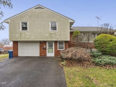 27 Eva Street, Latham, NY, 12110
