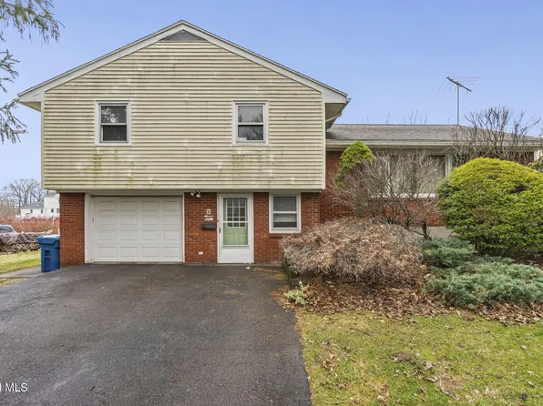 27 Eva Street, Latham, NY 12110