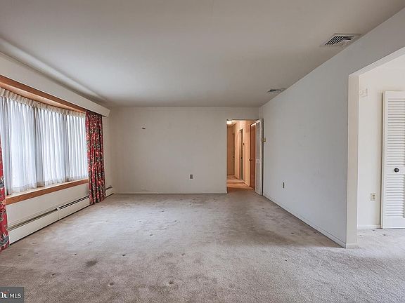 2nd image of 4502 Coventry Rd
