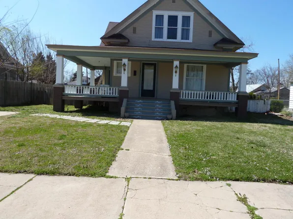 117 D St NW, Miami, OK 74354