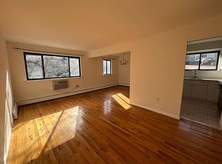 41-26 40th St #3, Sunnyside, NY 11104