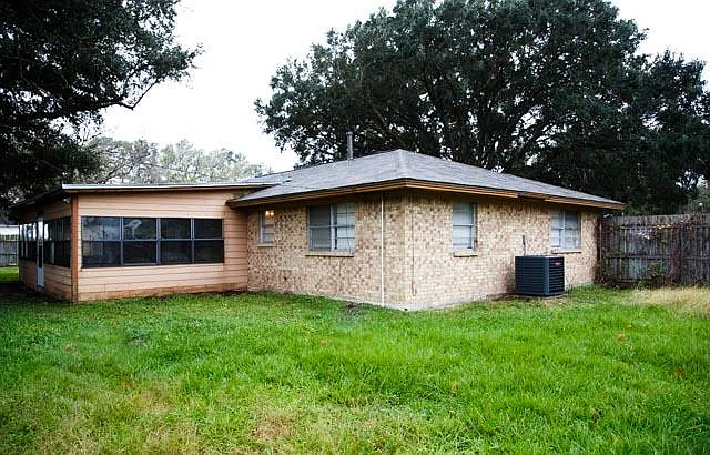 4209 Strawberry Dr — Photo 22