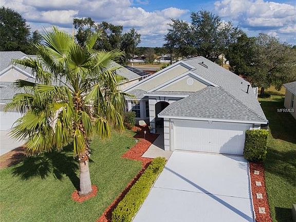2nd image of 15856 Autumn Glen Ave