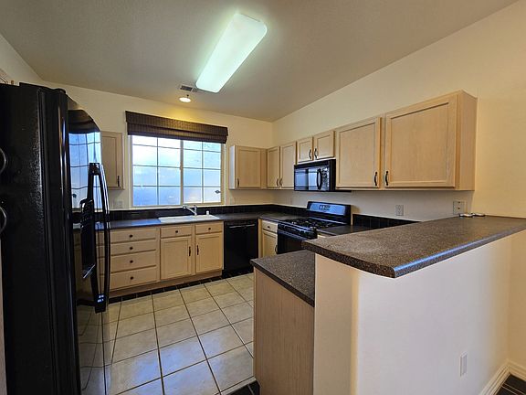 5th image of 4421 Blue Juniper Loop