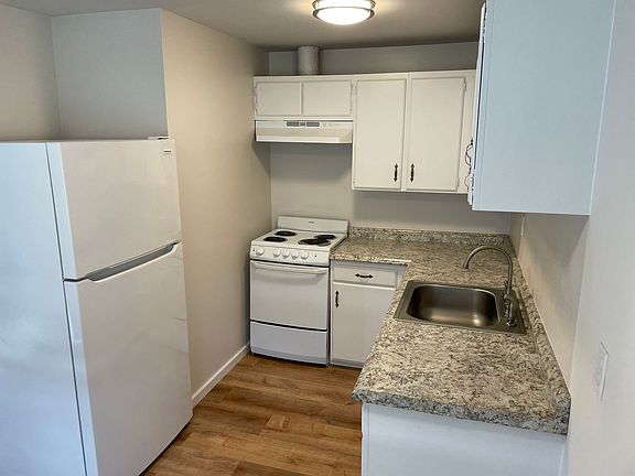 2nd image of 507 16th Ave W #5