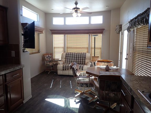 3rd image of 2640 S Seminole Dr
