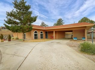9959 Radcliffe Rd NW, Albuquerque, NM 87114