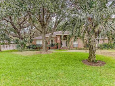 2586 Crescent Rd, Navarre, FL, 32566